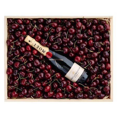 Cherry & Moet Large