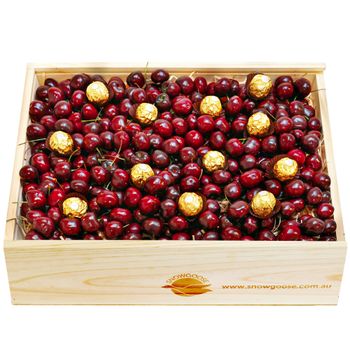 Cherry & Ferreros Large