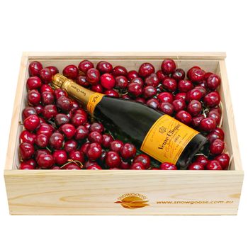 Cherry & Veuve